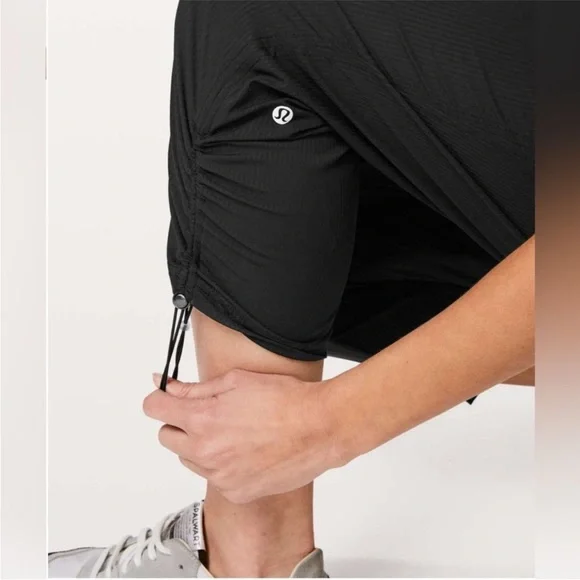 Lululemon Dance Studio Crop *25"
Black Unlined Lounge Pants Joggers Size 6 - Picture 9 of 16